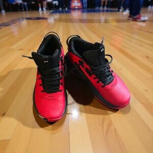 Under Armour Mens Red and Black Sneakers